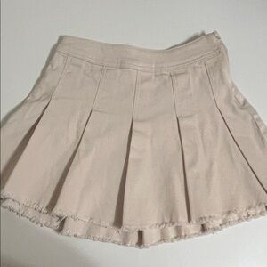 SO Cream Mini Pleated Skirt